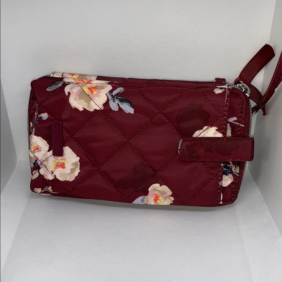 NWOT Floral Burgundy Quilted Wristlet - Picture 1 of 7